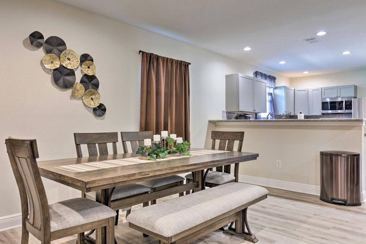 Spacious Gulfport Home With Yard 1 Mi To Beach Exterior foto